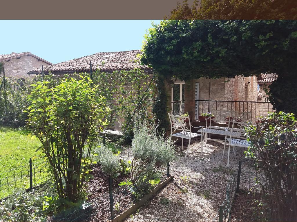 Vescovado 7 Lägenhet Gubbio Exteriör bild